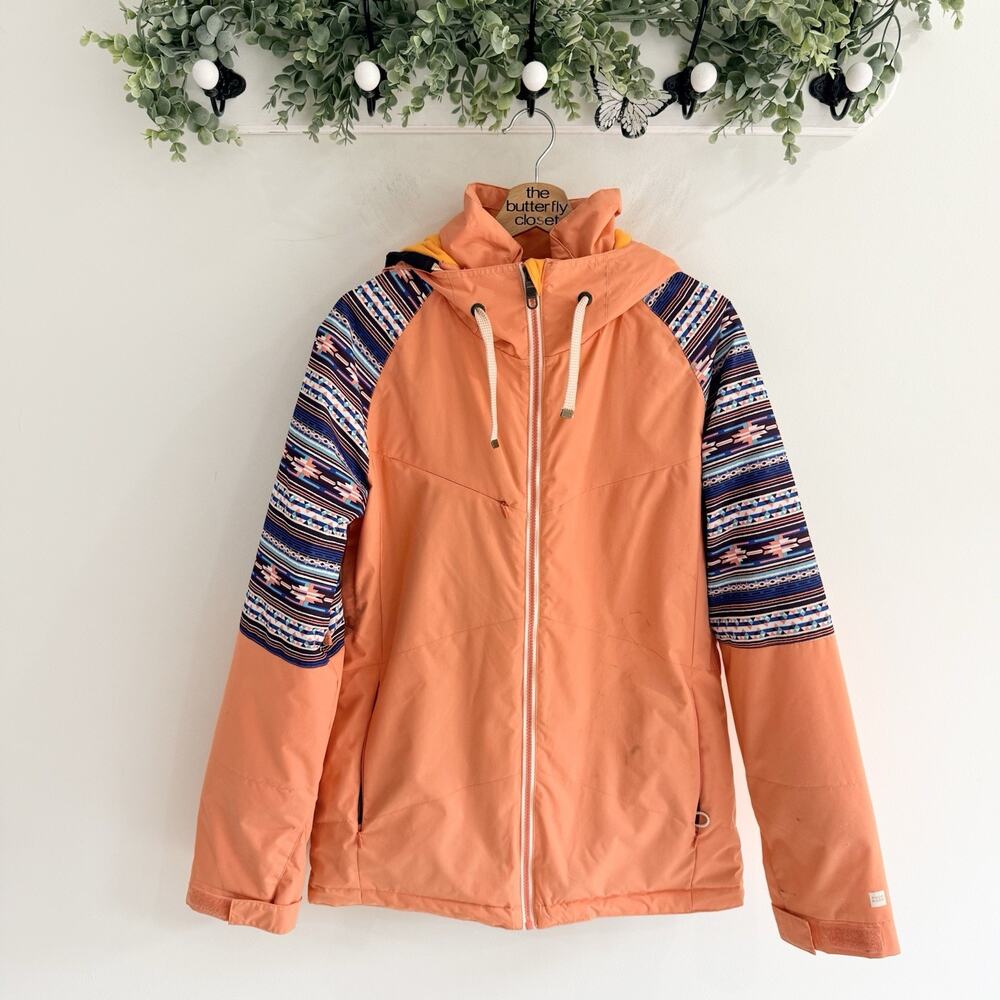 Powder Room Ski Jacket Coral with Patterned Sleeves Size M